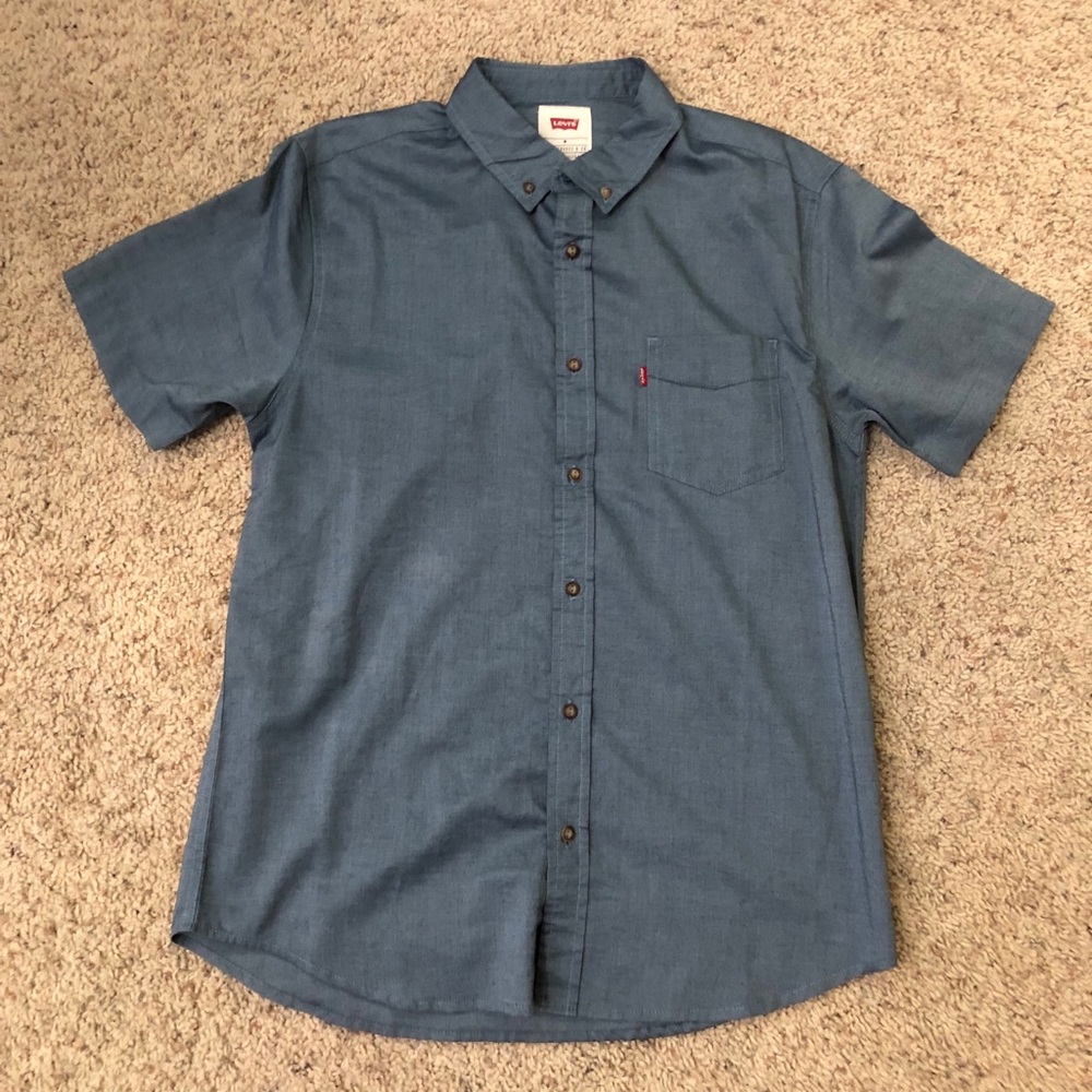 Levis Button Up Shirt